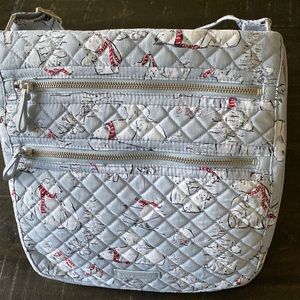 NWT Vera Bradley Triple Zip Crossbody     Gray with Polar Bears     Beary Merry